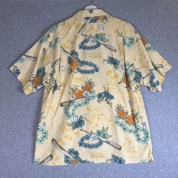 Tommy Bahama "Island Rookie" Silk Shirt Men's Medium Baseball hawaiian - Picture 7 of 8
